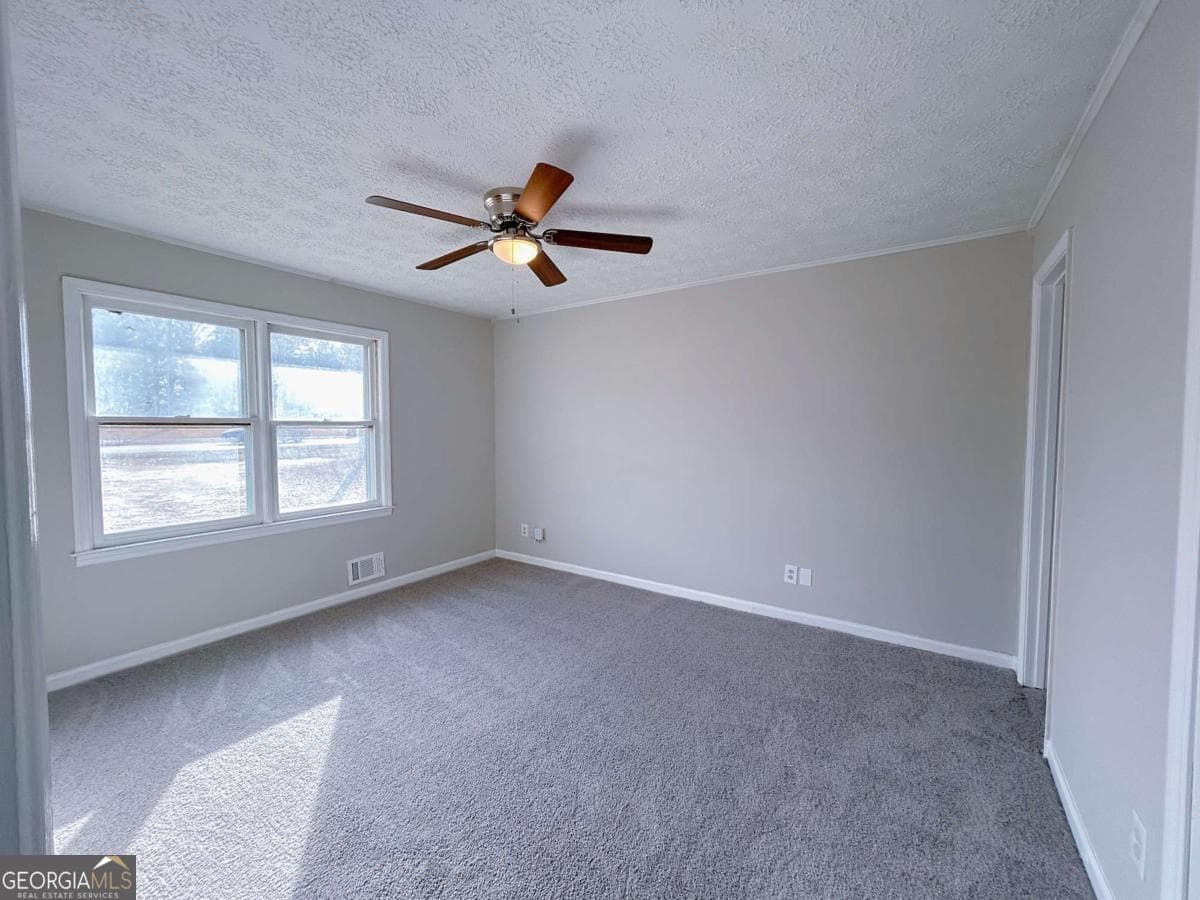 multi family for sale at 523 Vineyard Road, Griffin, GA 30223 — photo 8