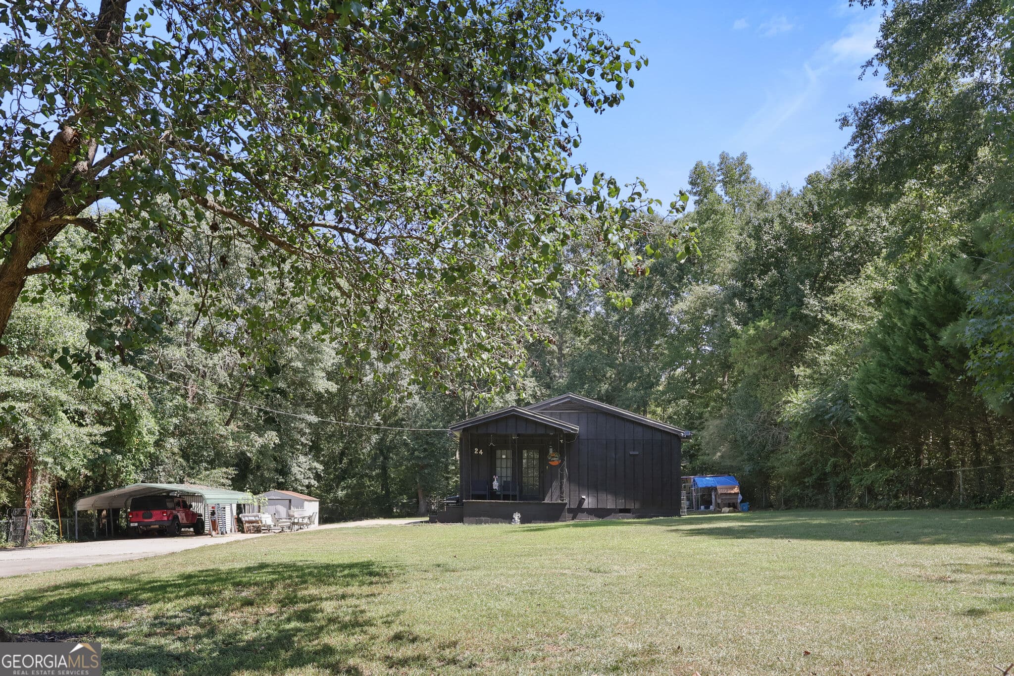 2 bedroom, 1 bathroom, 1,092 sq ft single family residence for sale at 24 Shady Lane, Jackson, GA 30233 — photo 2