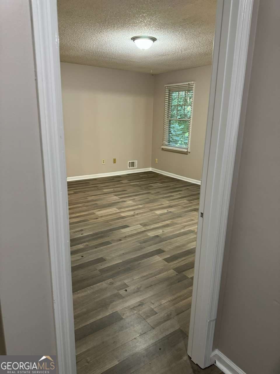2 bedroom, 2.5 bathroom, 1,390 sq ft townhouse for sale at 4807 Hairston Place, Stone Mountain, GA 30088 — photo 9