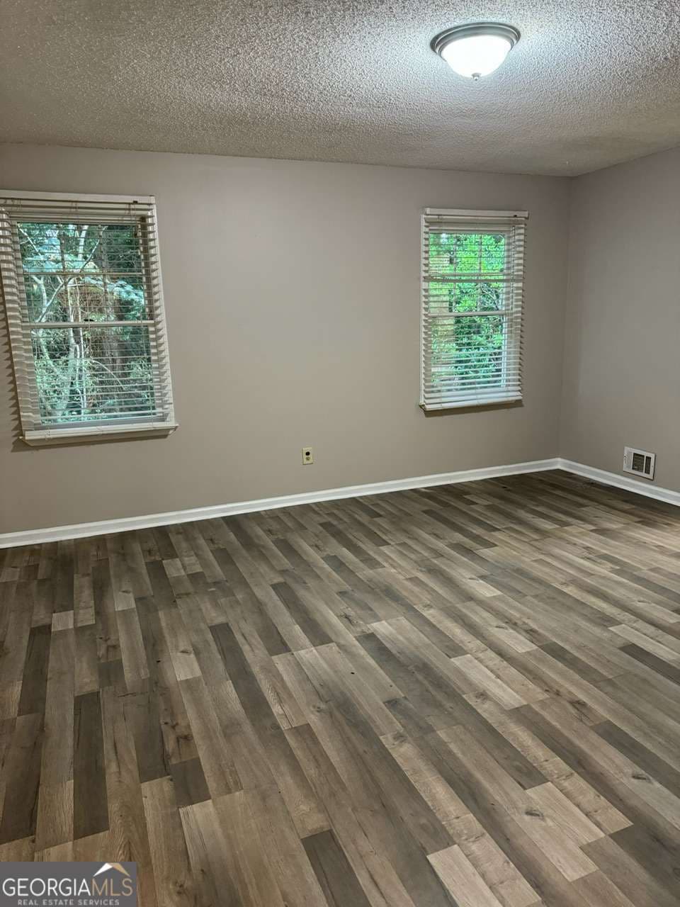 2 bedroom, 2.5 bathroom, 1,390 sq ft townhouse for sale at 4807 Hairston Place, Stone Mountain, GA 30088 — photo 8