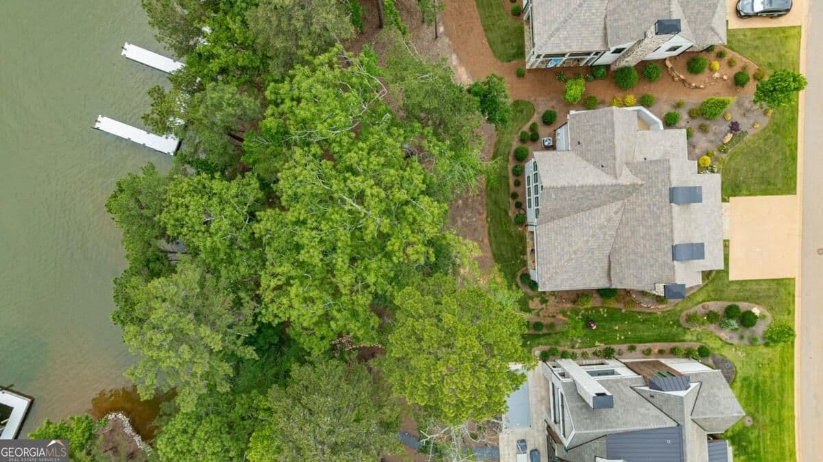 4 bedroom, 4.5 bathroom, 3,592 sq ft single family residence for sale at 1101 Longview Commons, Greensboro, GA 30642 — photo 2