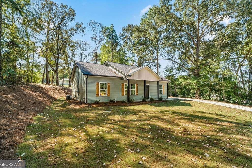 3 bedroom, 2 bathroom, 1,320 sq ft single family residence for sale at 652 Harris Circle, Cedartown, GA 30125 — photo 6