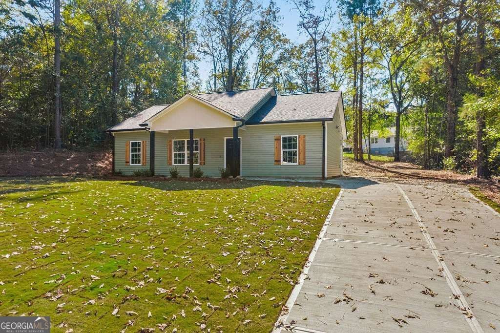 3 bedroom, 2 bathroom, 1,320 sq ft single family residence for sale at 652 Harris Circle, Cedartown, GA 30125 — photo 1 of 36