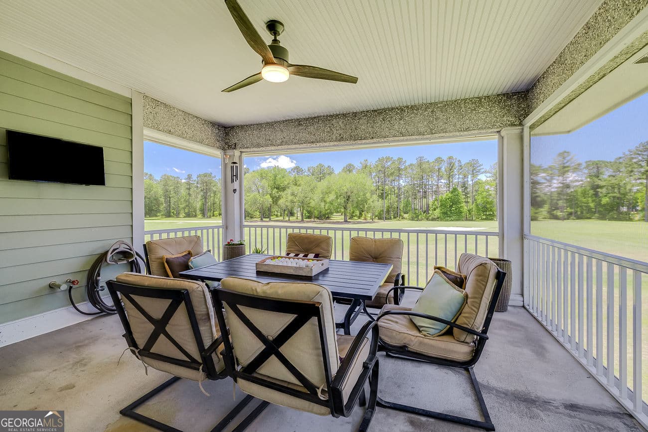 2 bedroom, 2 bathroom condominium under contract at 7272 Shellman Bluff Road 18, Townsend, GA 31331 — photo 4