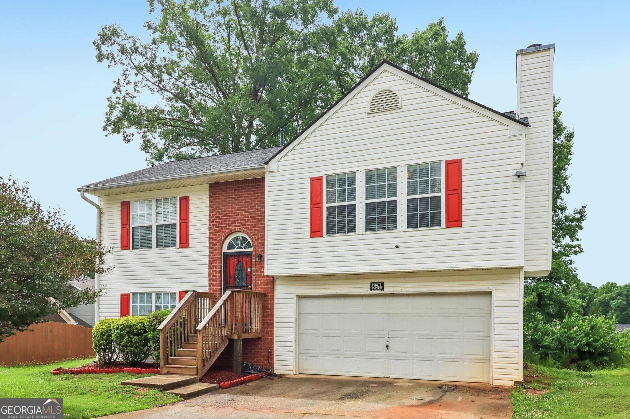 3 bedroom, 2 bathroom, 1,528 sq ft single family residence sold at 2411 Mills Bend, Decatur, GA 30034