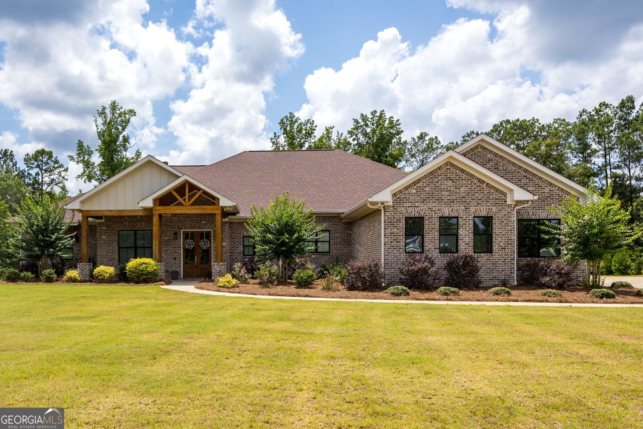 4 bedroom, 3.5 bathroom, 3,902 sq ft single family residence for sale at 1187 Josey Road, Forsyth, GA 31029 — photo 2