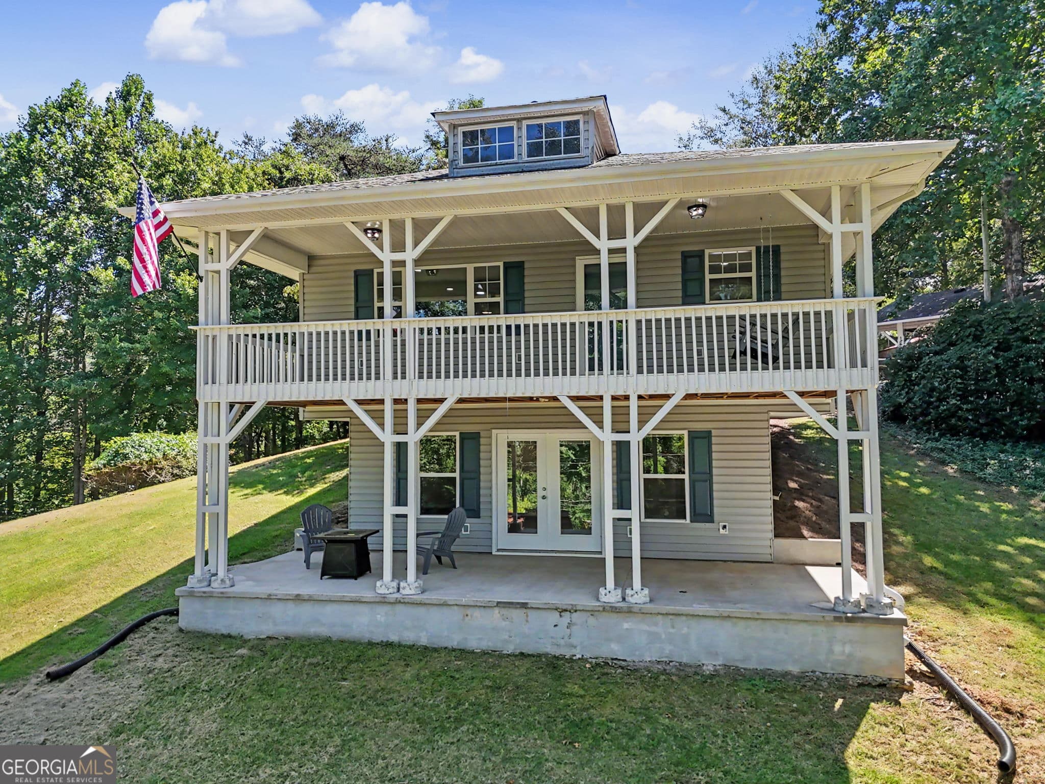 2 bedroom, 3.5 bathroom, 2,318 sq ft single family residence for sale at 383 Morgan Drive, Hiawassee, GA 30546 — photo 2