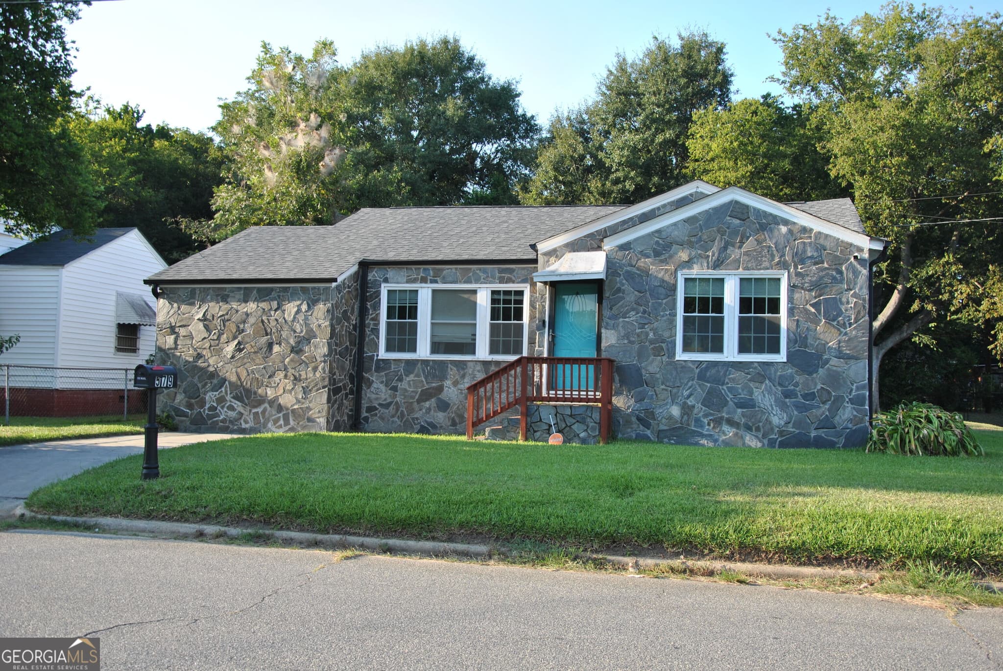 3 bedroom, 2 bathroom, 1,520 sq ft single family residence for sale at 579 Lynmore Avenue, Macon, GA 31206