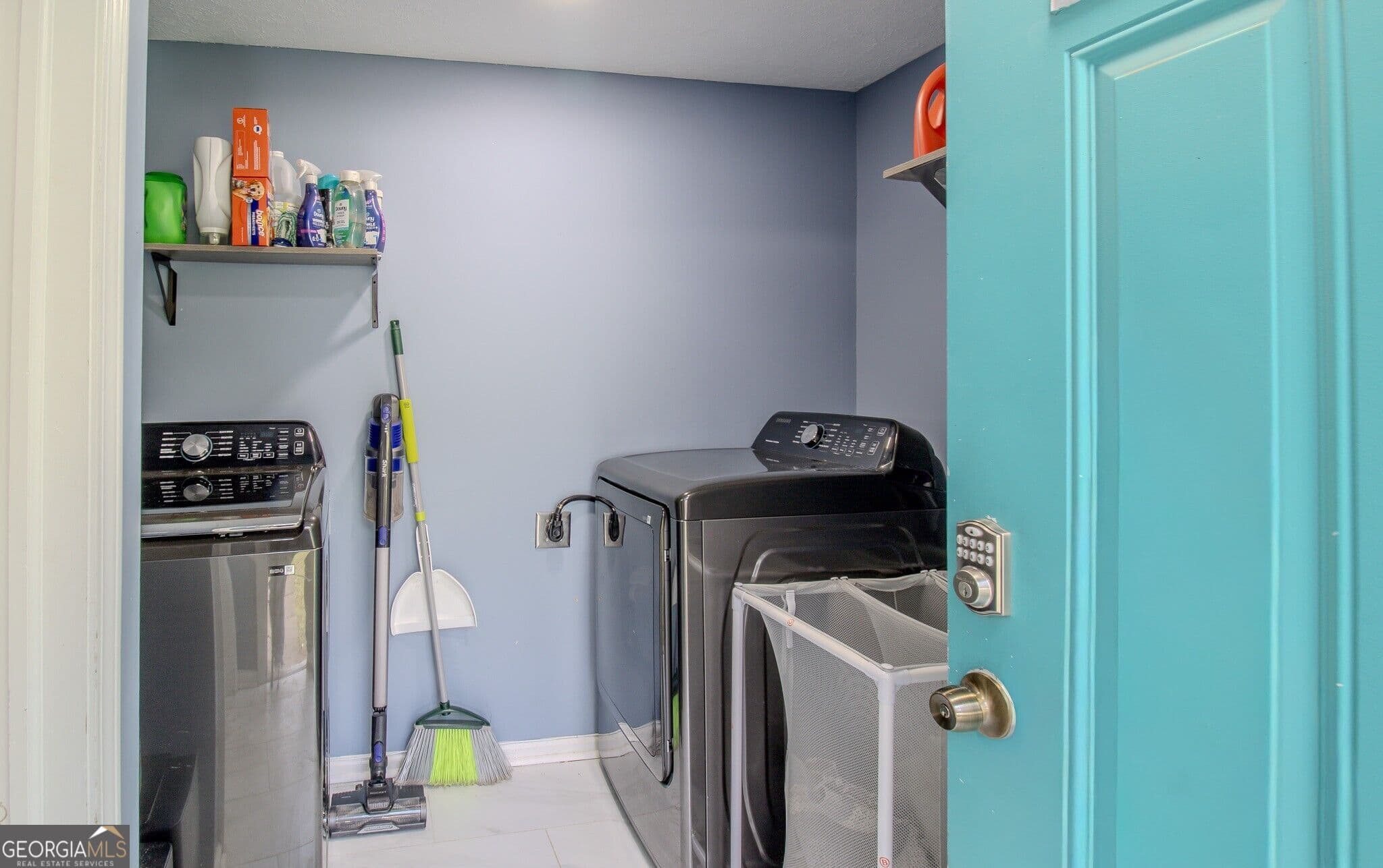3 bedroom, 2 bathroom, 1,520 sq ft single family residence for sale at 579 Lynmore Avenue, Macon, GA 31206 — photo 10