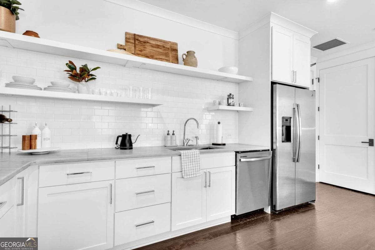 1 bedroom, 1 bathroom, 892 sq ft loft,condominium for sale at 10625 Serenbe Lane 206, Chattahoochee Hills, GA 30268 — photo 9