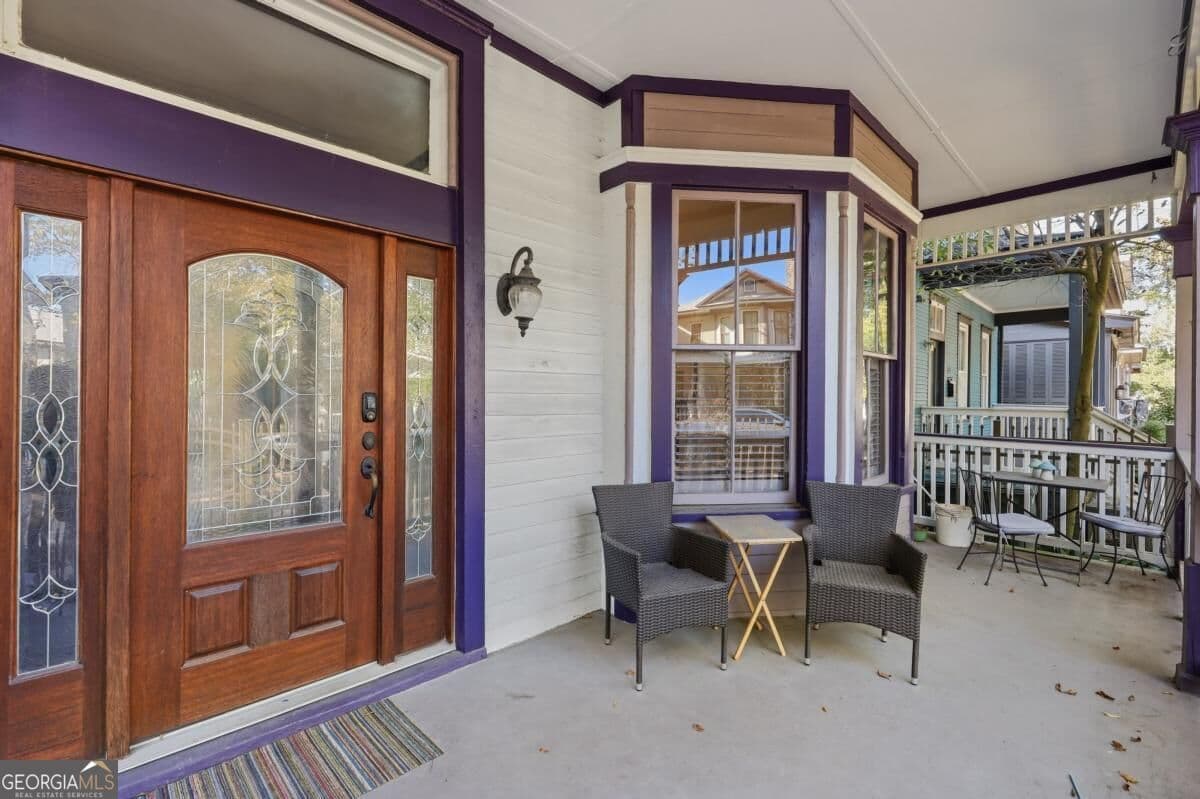 3 bedroom, 2.5 bathroom, 1,887 sq ft single family residence for sale at 209 W 38Th Street, Savannah, GA 31401 — photo 6
