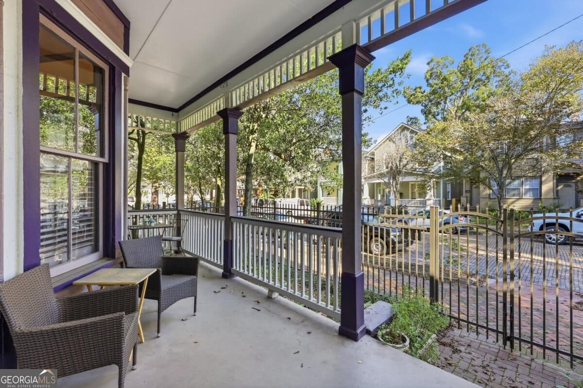 3 bedroom, 2.5 bathroom, 1,887 sq ft single family residence for sale at 209 W 38Th Street, Savannah, GA 31401 — photo 7
