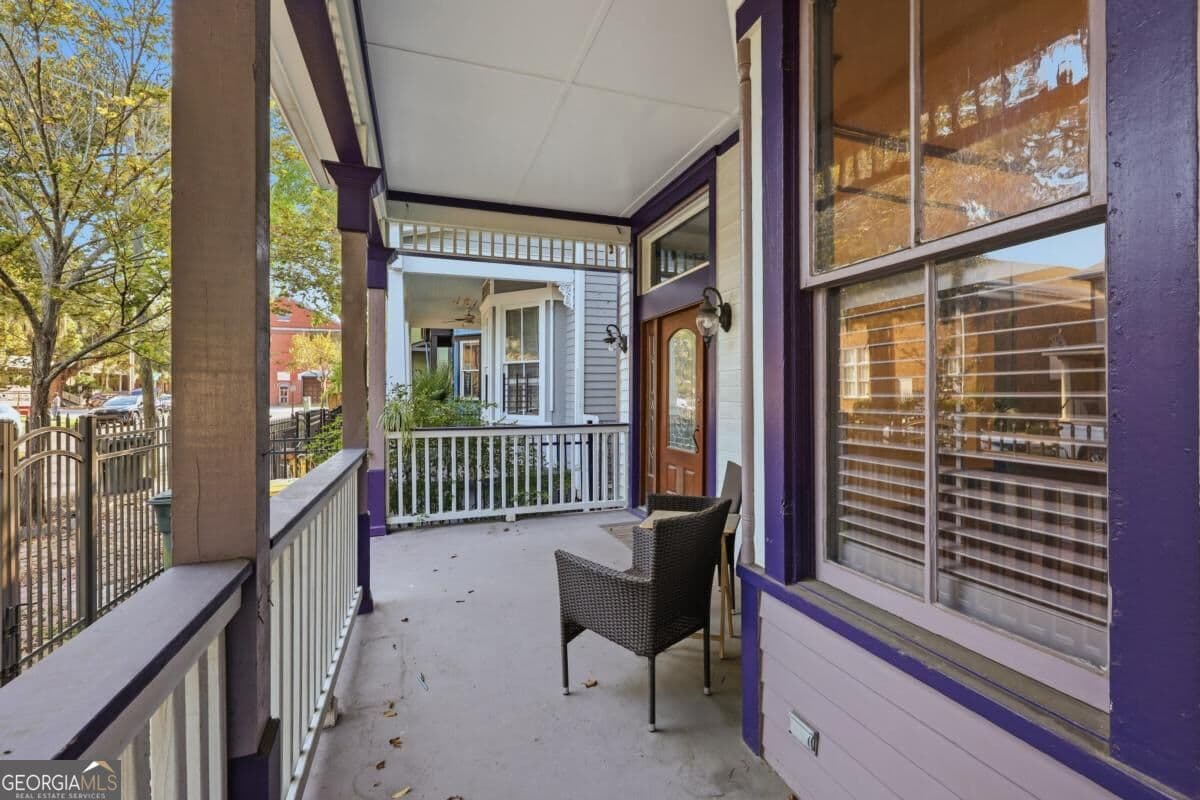 3 bedroom, 2.5 bathroom, 1,887 sq ft single family residence for sale at 209 W 38Th Street, Savannah, GA 31401 — photo 8