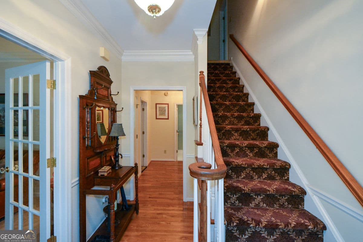 4 bedroom, 3 bathroom, 3,380 sq ft single family residence for sale at 3515 Stone Cliff Way, Woodstock, GA 30189 — photo 7