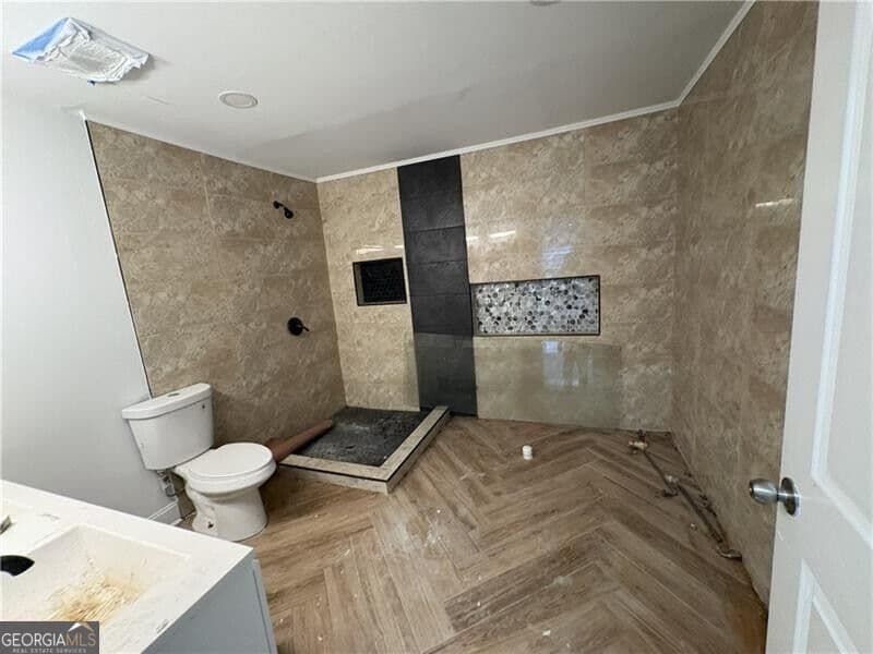 3 bedroom, 2 bathroom, 1,304 sq ft single family residence for sale at 1658 M L King Jr Drive, Atlanta, GA 30314 — photo 4