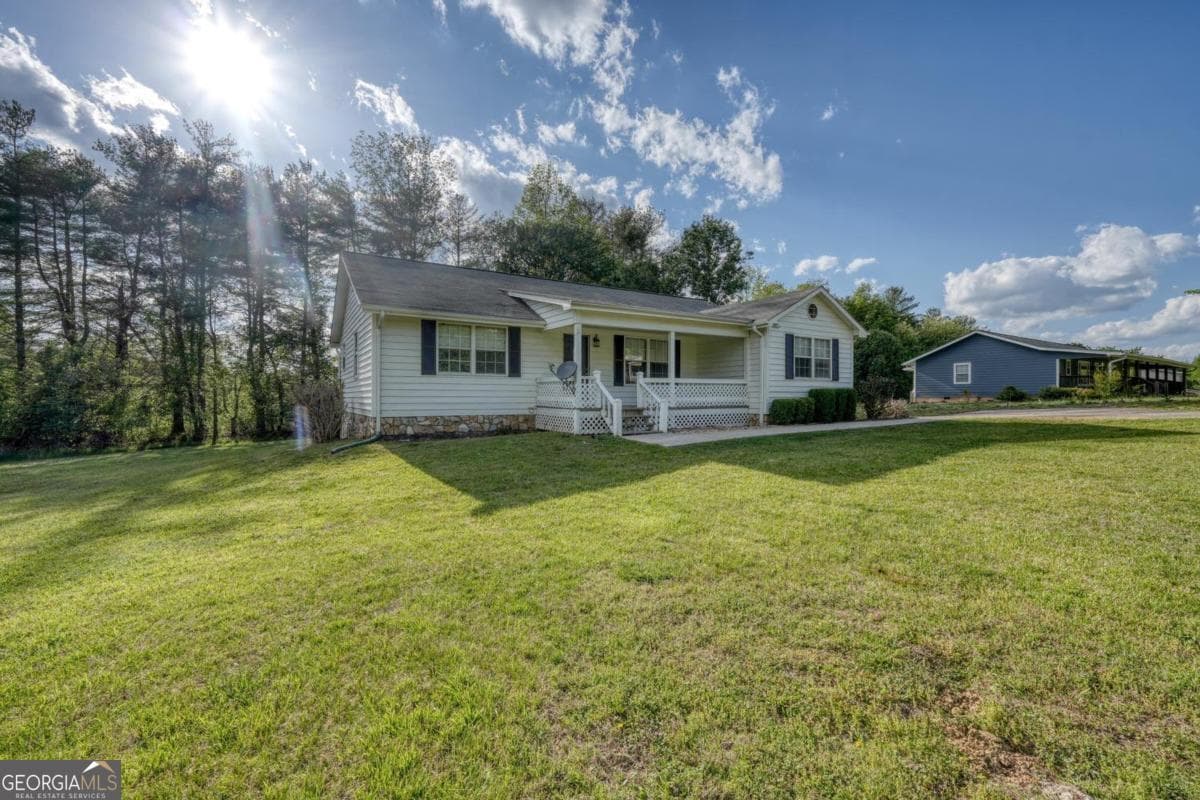 3 bedroom, 2 bathroom, 1,484 sq ft single family residence for sale at 1013 Bradley Road 4, Blairsville, GA 30512 — photo 5