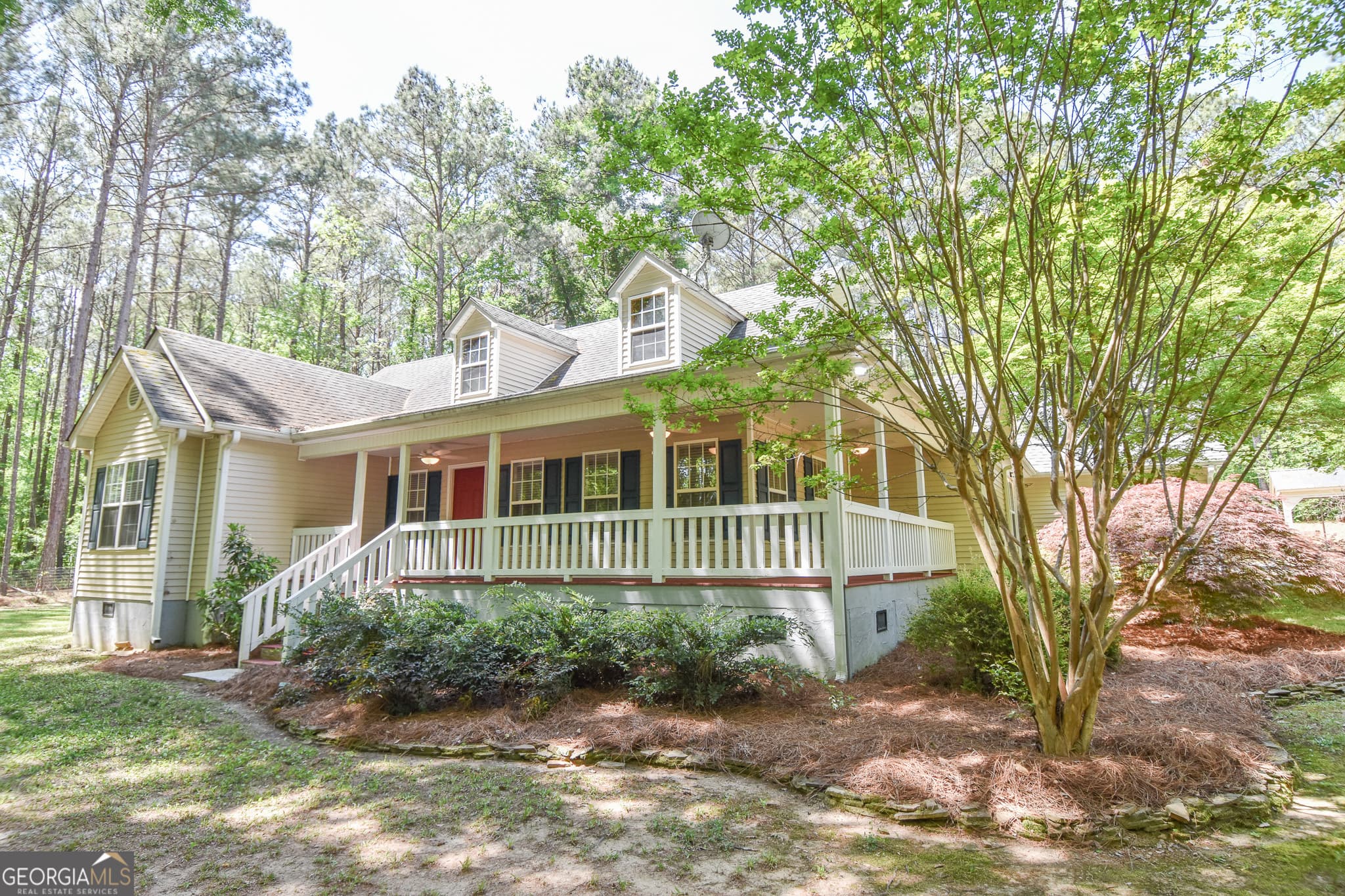 4 bedroom, 3 bathroom, 2,378 sq ft single family residence for sale at 75 Katies Court, Meansville, GA 30256 — photo 2