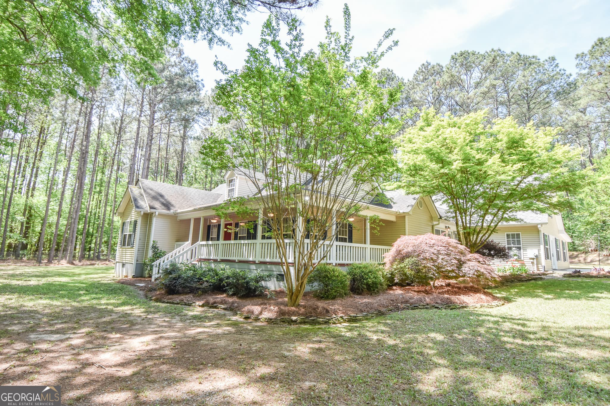 4 bedroom, 3 bathroom, 2,378 sq ft single family residence for sale at 75 Katies Court, Meansville, GA 30256 — photo 6