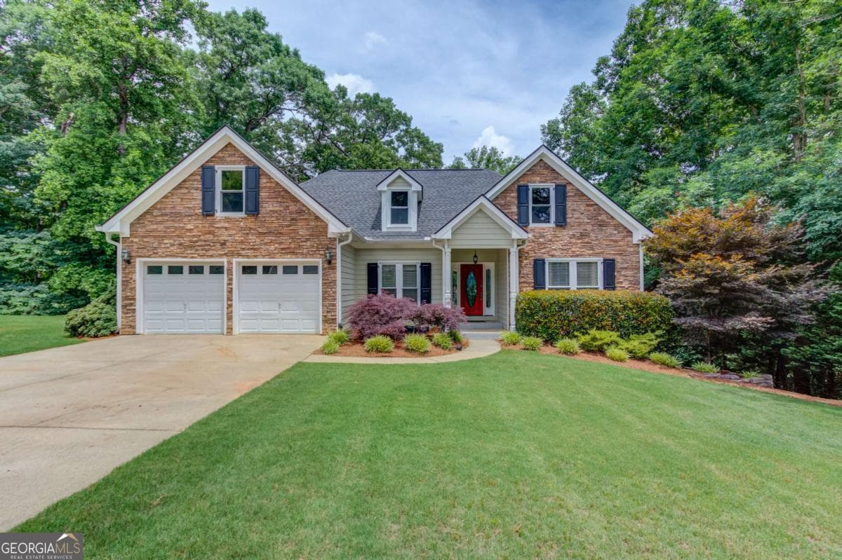 3 bedroom, 2 bathroom, 2,858 sq ft single family residence sold at 3160 Lakecrest Drive, Dacula, GA 30019