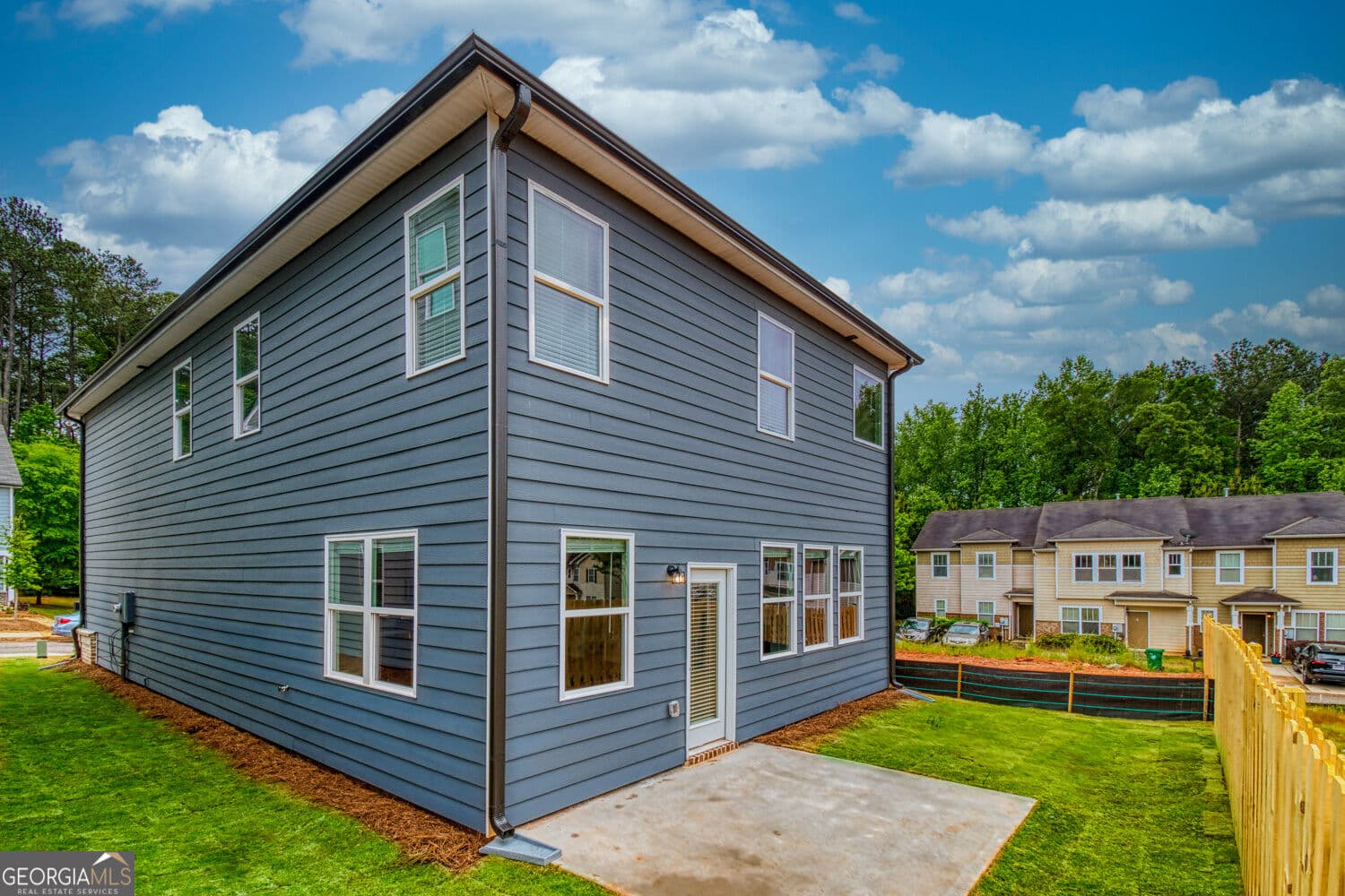 3 bedroom, 2.5 bathroom single family residence for sale at 662 Ellis Spring Way LOT 63, Lawrenceville, GA 30045 — photo 4