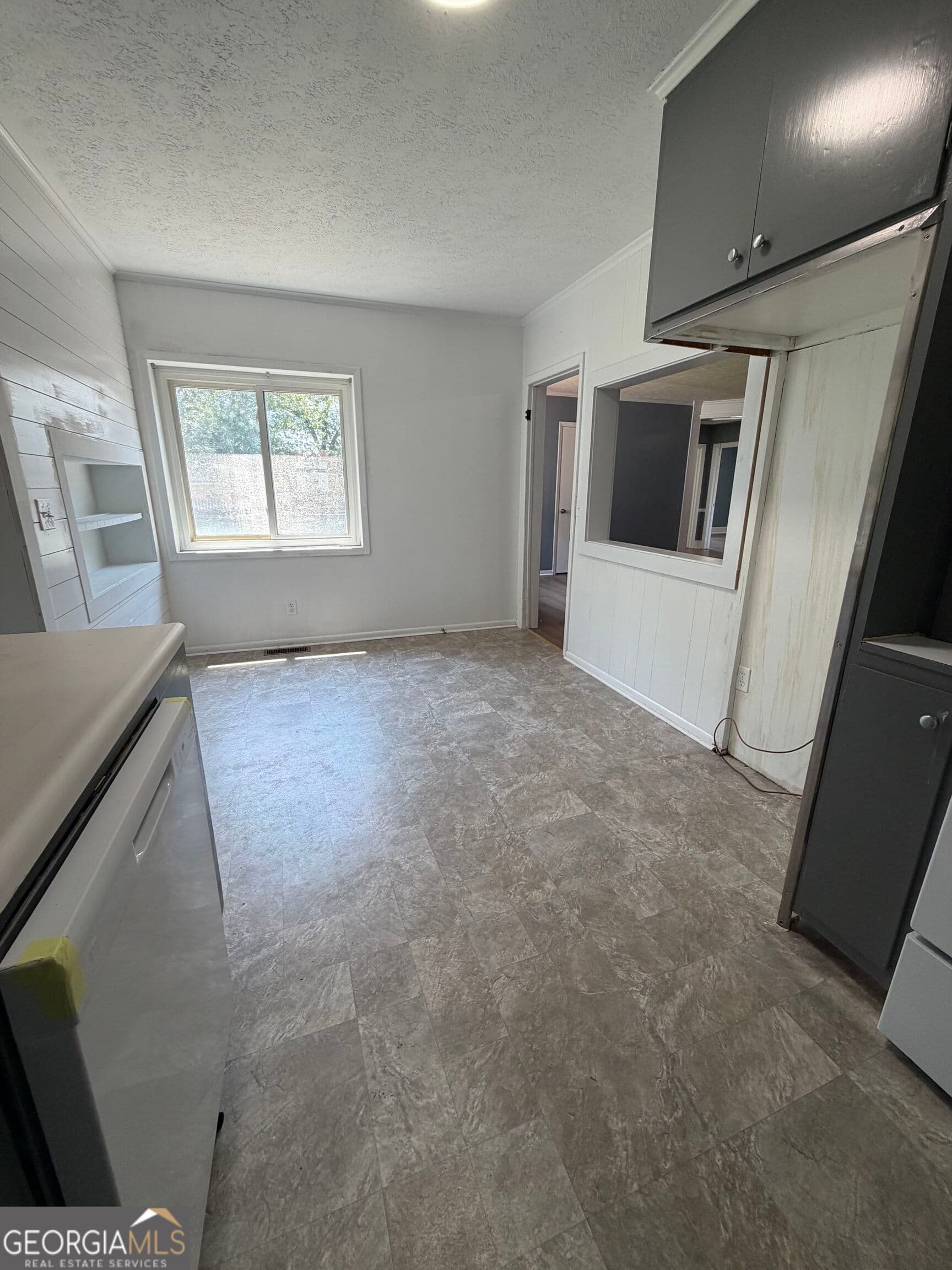 3 bedroom, 2 bathroom, 1,896 sq ft single family residence for sale at 380 N Lexington Street, Lyons, GA 30436 — photo 10