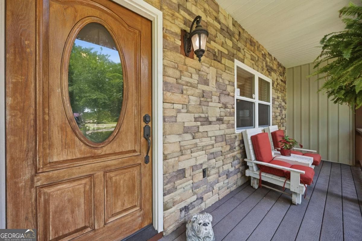 3 bedroom, 3 bathroom, 3,019 sq ft single family residence under contract at 3690 Lakecrest Drive, Sparta, GA 31087 — photo 7