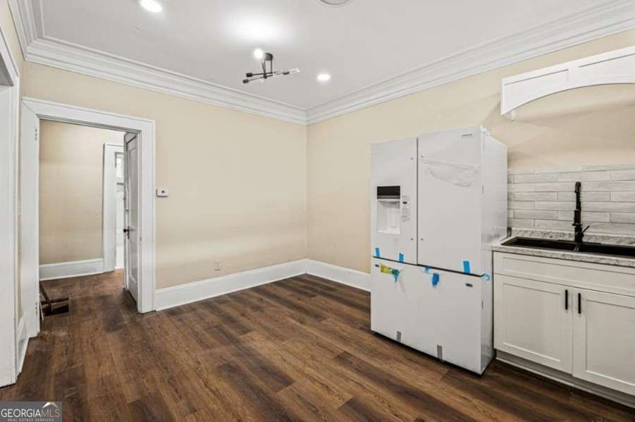 4 bedroom, 2 bathroom, 1,372 sq ft single family residence for sale at 684 S Elizabeth Place, Atlanta, GA 30318 — photo 7