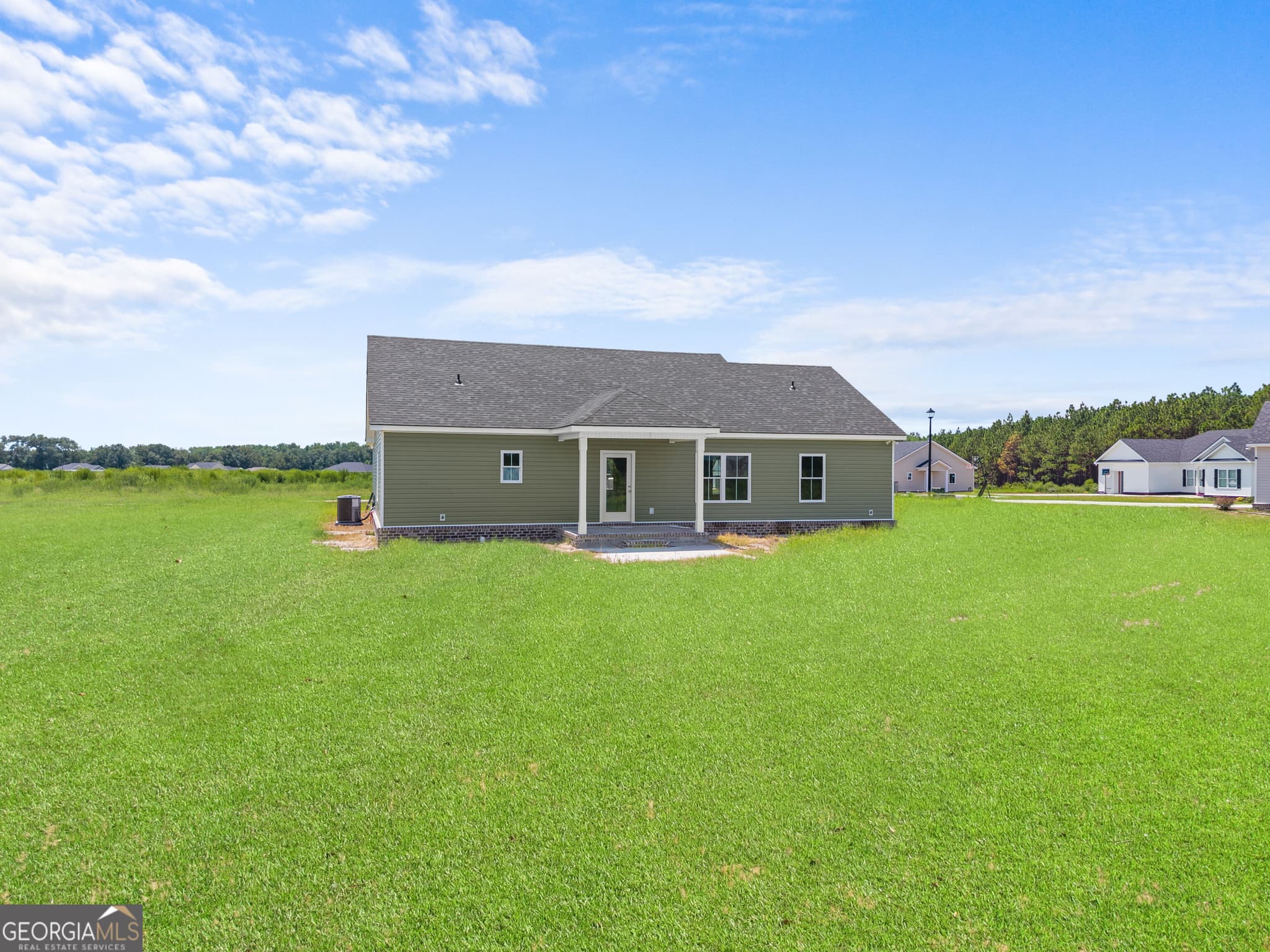 3 bedroom, 2 bathroom, 1,398 sq ft single family residence for sale at 169 Landmark Circle LOT 32, Statesboro, GA 30458 — photo 5