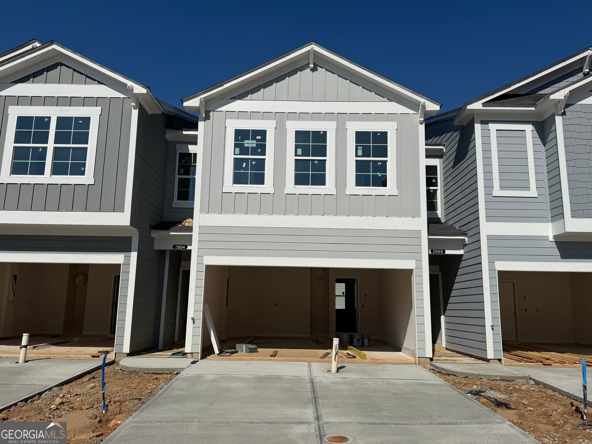 3 bedroom, 2.5 bathroom, 1,748 sq ft townhouse for sale at 2664 High View Court, Decatur, GA 30035