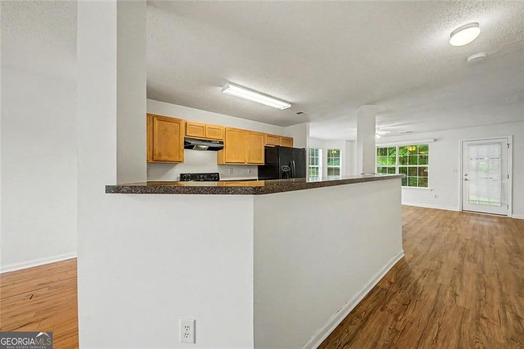 2 bedroom, 2.5 bathroom, 1,458 sq ft townhouse for sale at 413 Inkberry Drive, Atlanta, GA 30349 — photo 9