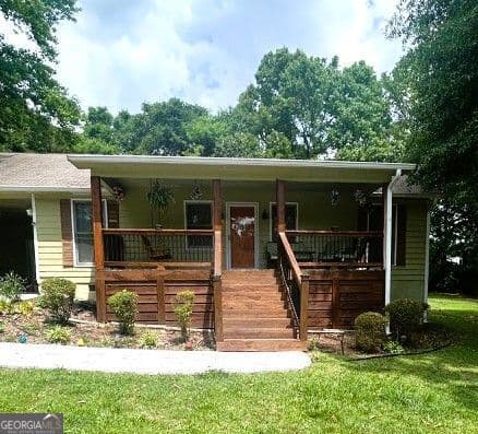 2 bedroom, 2 bathroom, 1,200 sq ft single family residence for sale at 4480 Wood Hollow Court, Douglasville, GA 30134 — photo 1 of 11