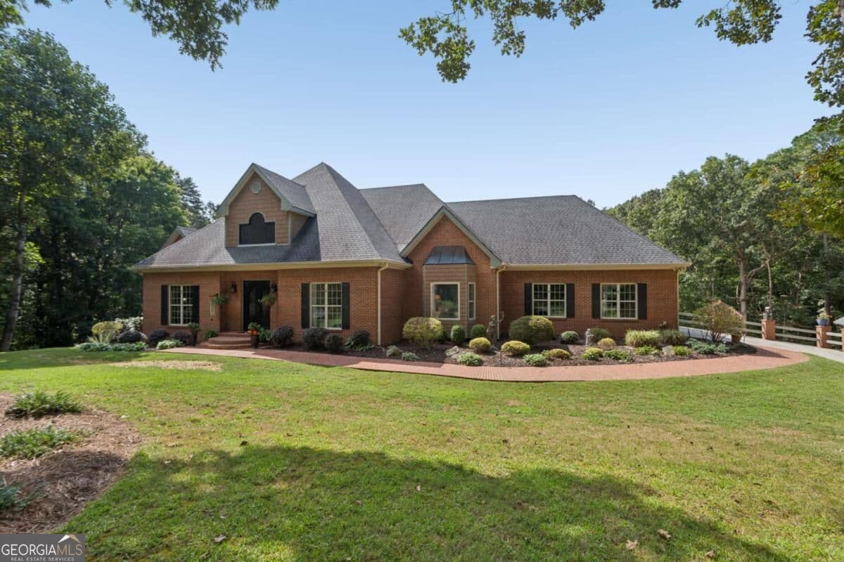 5 bedroom, 5.5 bathroom, 6,617 sq ft single family residence for sale at 335 Old Tails Creek Road, Ellijay, GA 30540 — photo 3