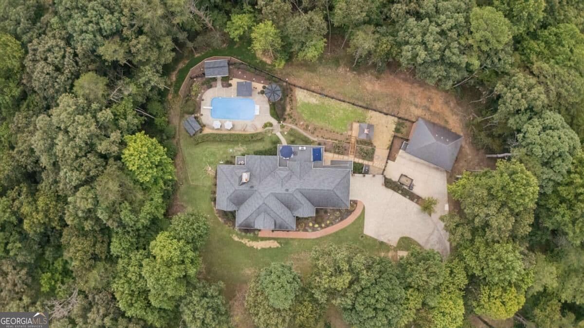 5 bedroom, 5.5 bathroom, 6,617 sq ft single family residence for sale at 335 Old Tails Creek Road, Ellijay, GA 30540 — photo 9