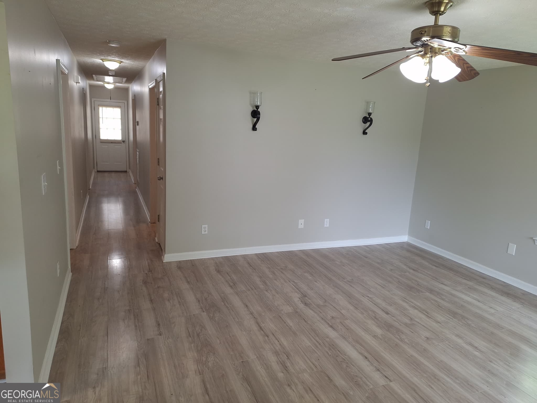 3 bedroom, 2 bathroom, 1,176 sq ft single family residence for sale at 229 Merritts Avenue, Cedartown, GA 30125 — photo 3