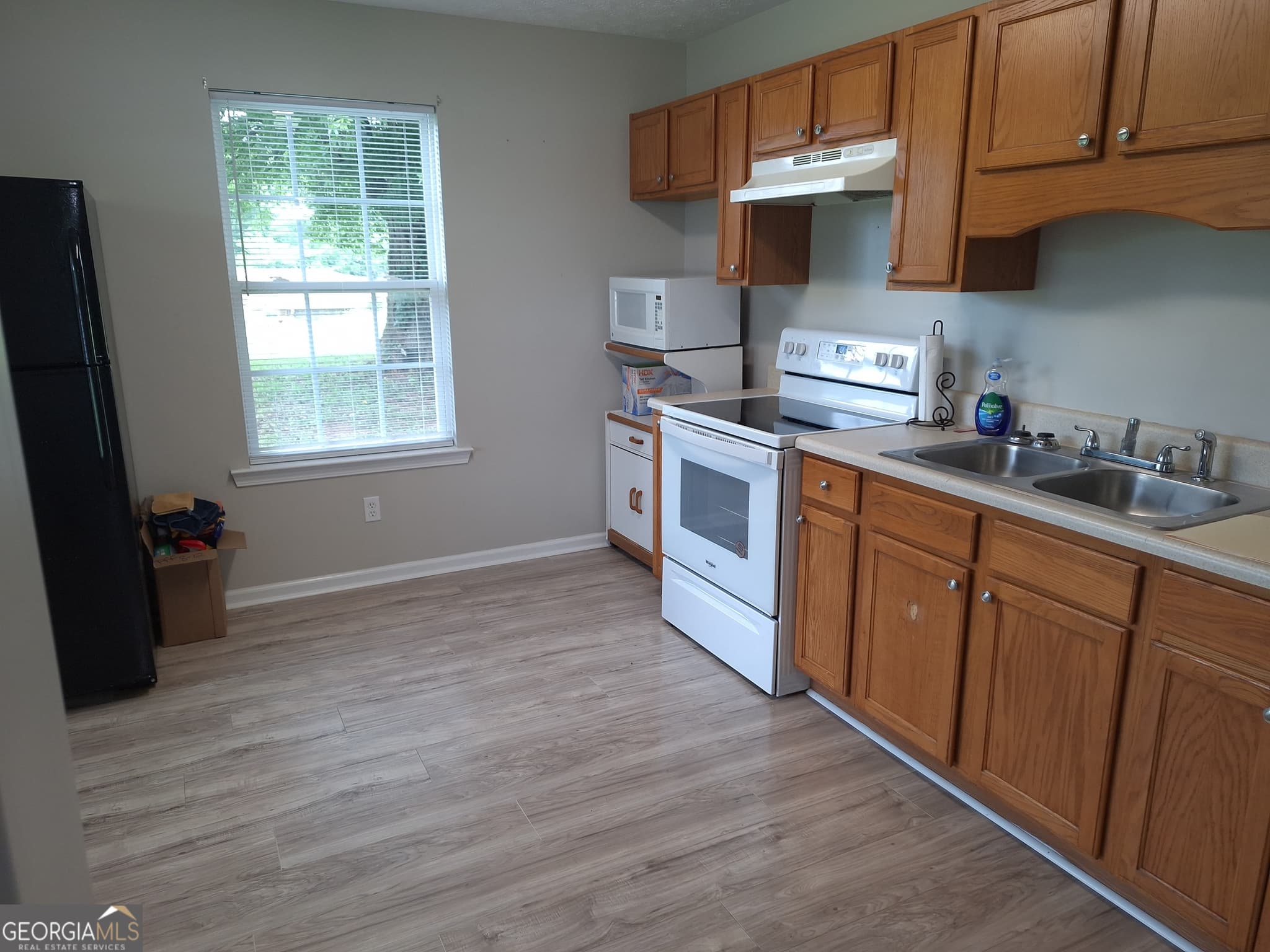 3 bedroom, 2 bathroom, 1,176 sq ft single family residence for sale at 229 Merritts Avenue, Cedartown, GA 30125 — photo 4