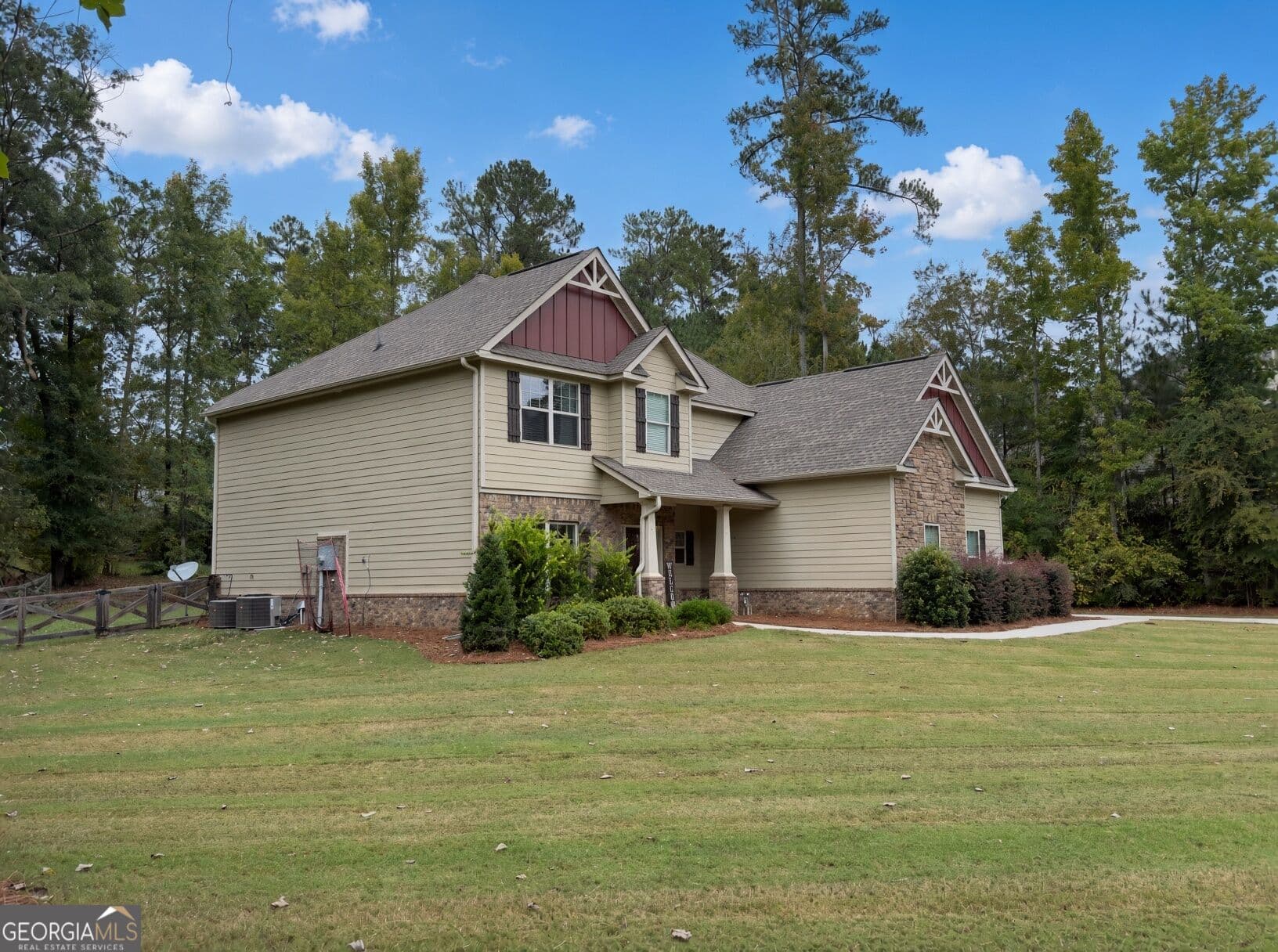 4 bedroom, 3.5 bathroom, 3,020 sq ft single family residence for sale at 130 Homestead Circle, Forsyth, GA 31029 — photo 3