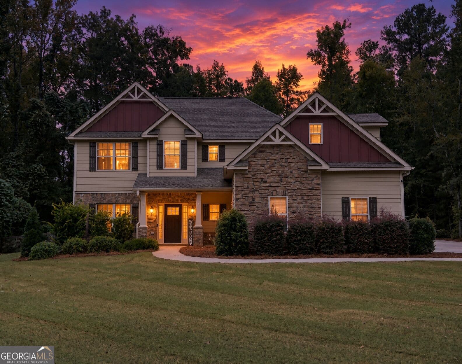 4 bedroom, 3.5 bathroom, 3,020 sq ft single family residence for sale at 130 Homestead Circle, Forsyth, GA 31029 — photo 4