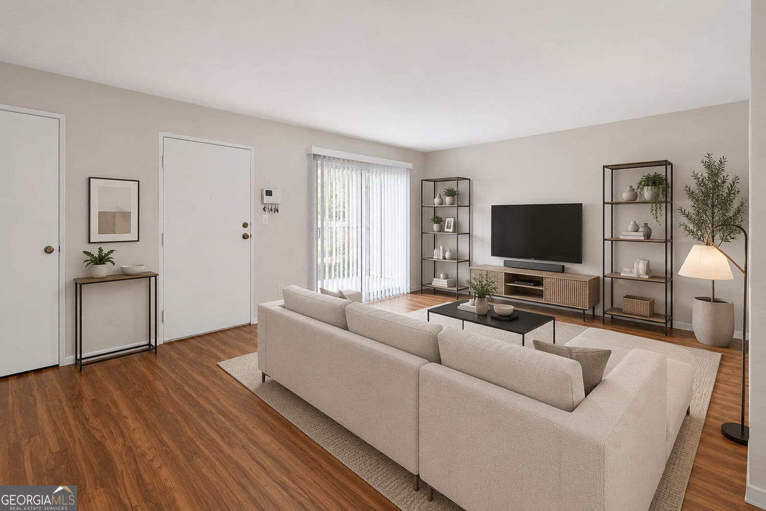 2 bedroom, 1.5 bathroom, 1,168 sq ft condominium for sale at 276 Lakemoore Drive E, Atlanta, GA 30342 — photo 6