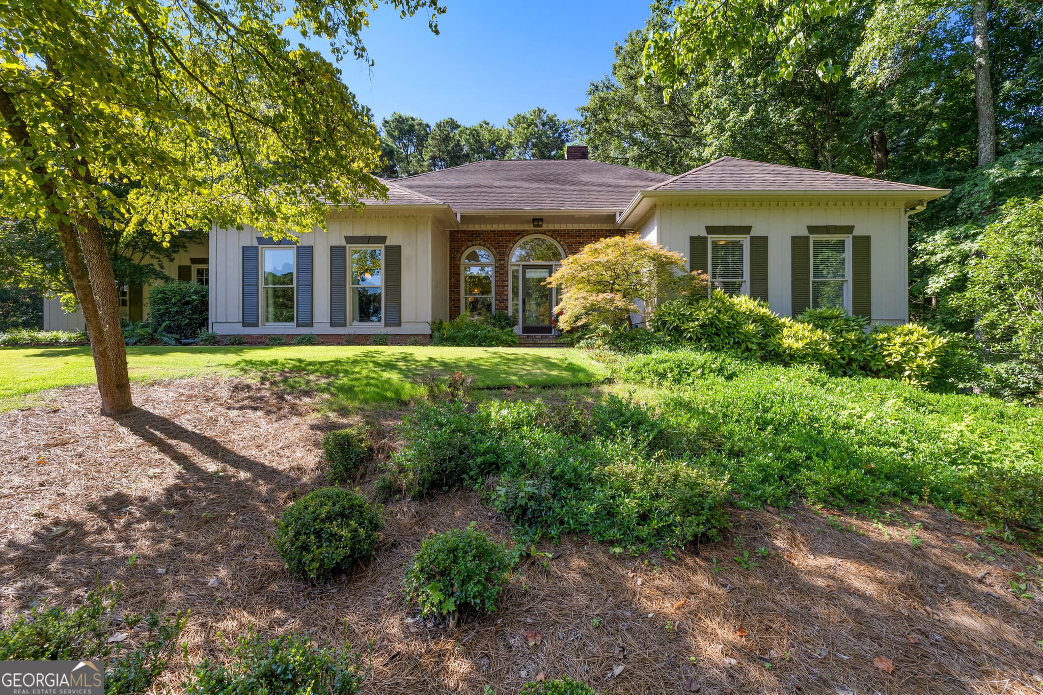 4 bedroom, 2.5 bathroom, 2,832 sq ft single family residence for sale at 216 Ashford Circle, Lagrange, GA 30240 — photo 1 of 65
