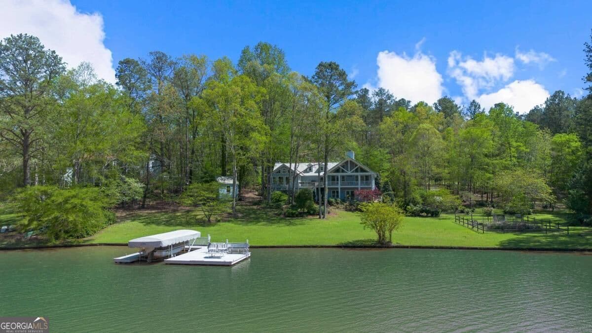 2 bedroom, 3 bathroom, 3,400 sq ft single family residence for sale at 1320 Tal Lewis Road, White Plains, GA 30678