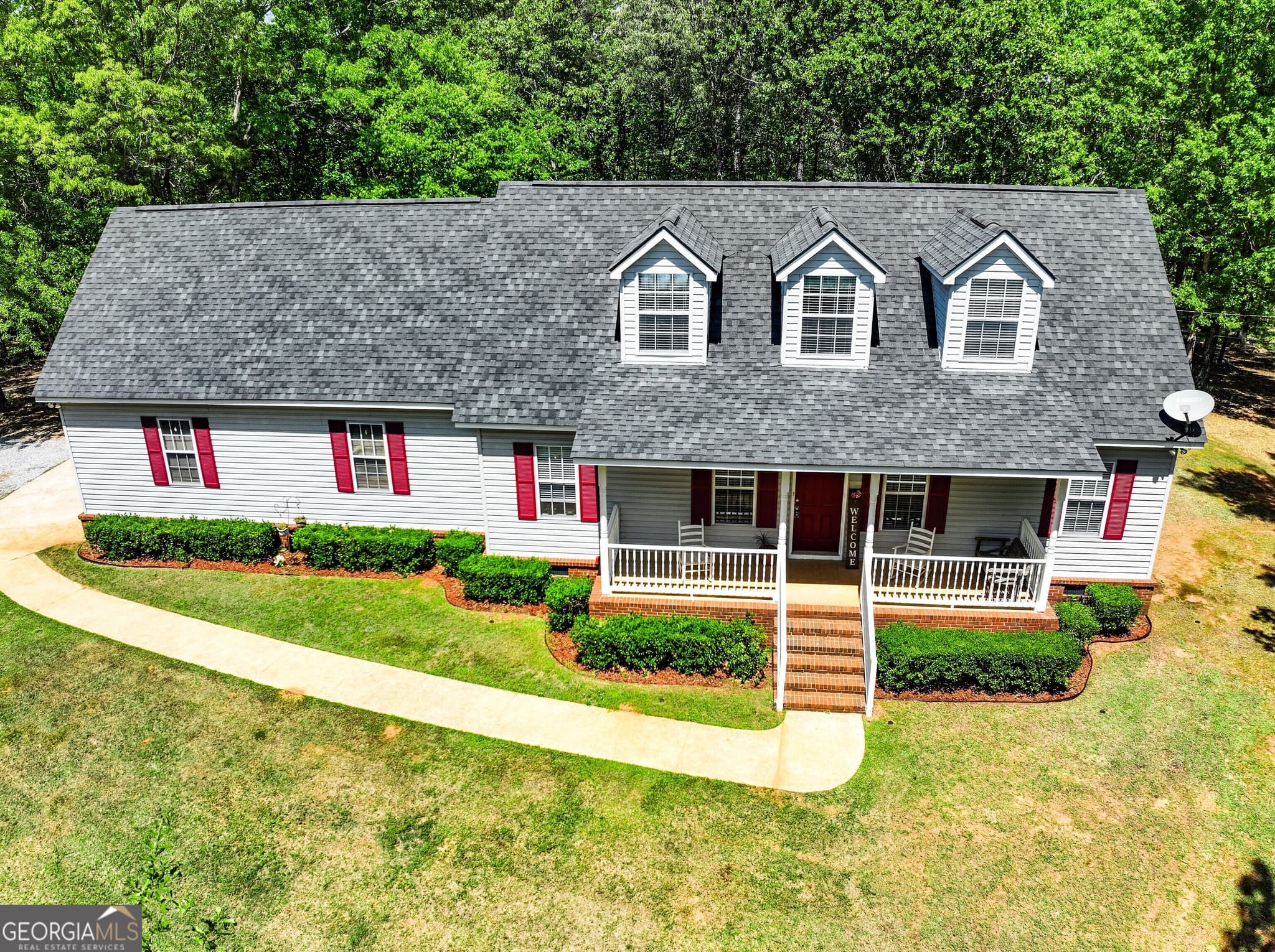 3 bedroom, 2.5 bathroom, 2,475 sq ft single family residence under contract at 5280 Judge Brown Road, Valley, AL 36854 — photo 2
