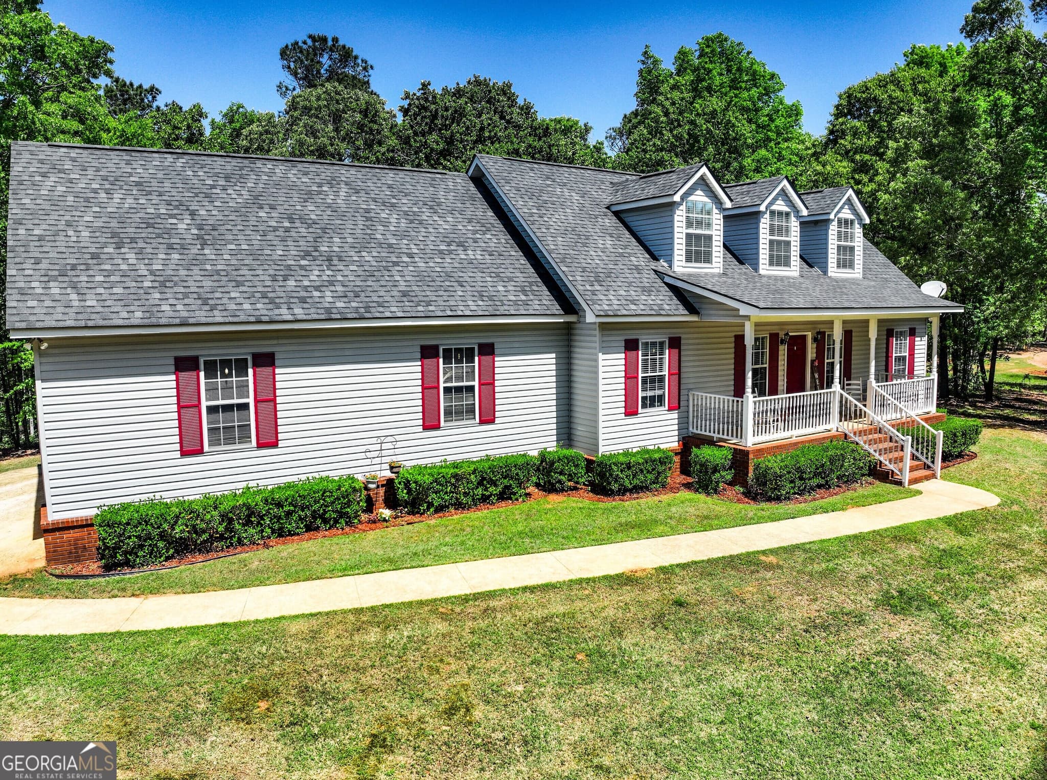 3 bedroom, 2.5 bathroom, 2,475 sq ft single family residence under contract at 5280 Judge Brown Road, Valley, AL 36854