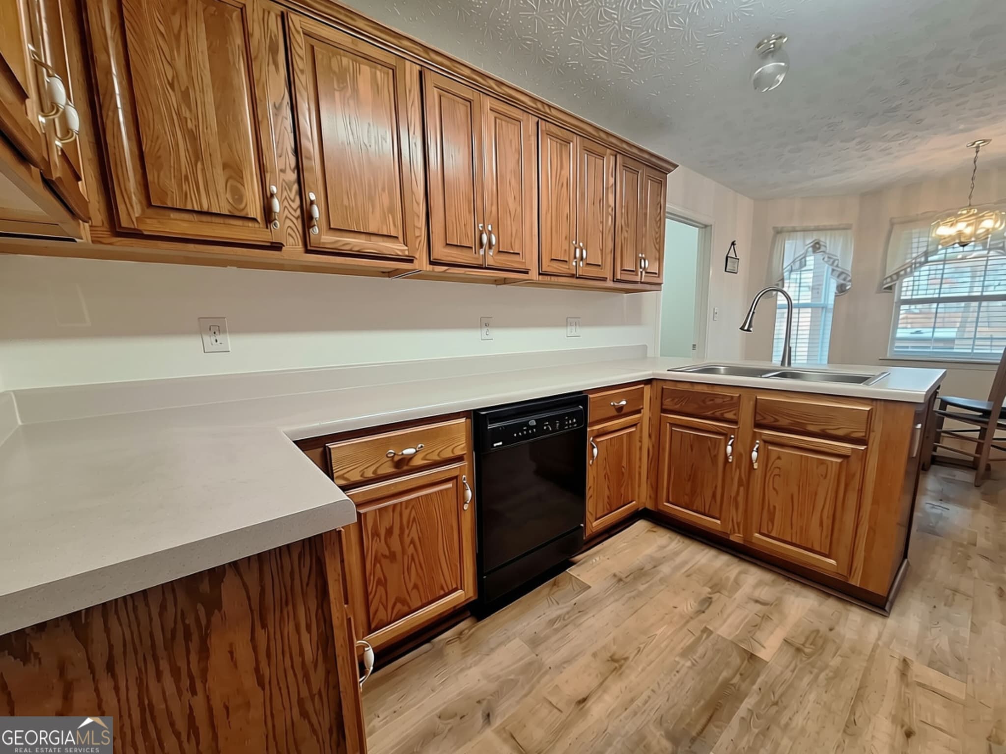 3 bedroom, 2.5 bathroom, 2,475 sq ft single family residence under contract at 5280 Judge Brown Road, Valley, AL 36854 — photo 10