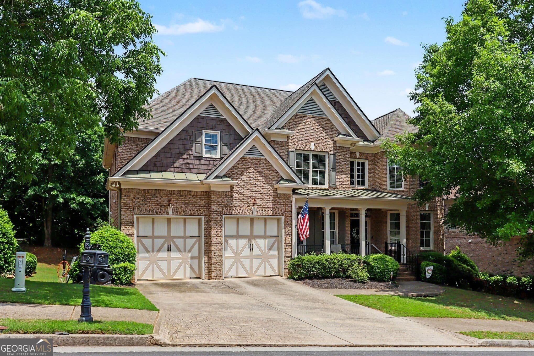 5 bedroom, 4 bathroom, 3,151 sq ft single family residence for sale at 5443 Spey Court, Alpharetta, GA 30022 — photo 2
