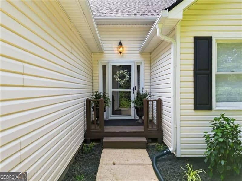 4 bedroom, 3 bathroom, 1,732 sq ft single family residence for sale at 285 Hidden Branches Trail, Canton, GA 30115 — photo 3