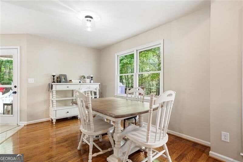 4 bedroom, 3 bathroom, 1,732 sq ft single family residence for sale at 285 Hidden Branches Trail, Canton, GA 30115 — photo 5