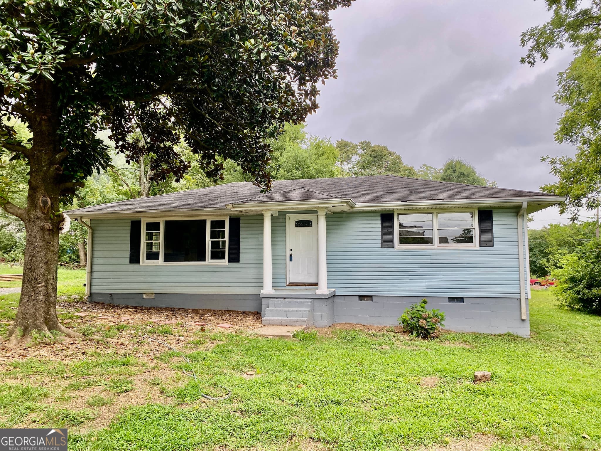 2 bedroom, 1 bathroom, 1,056 sq ft single family residence for sale at 514 Booze Mountain Road, Lindale, GA 30147 — photo 2