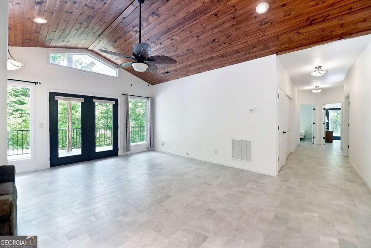 3 bedroom, 2 bathroom cabin,single family residence for sale at 714 Mountain View Road 36, 35, Hiawassee, GA 30546 — photo 6