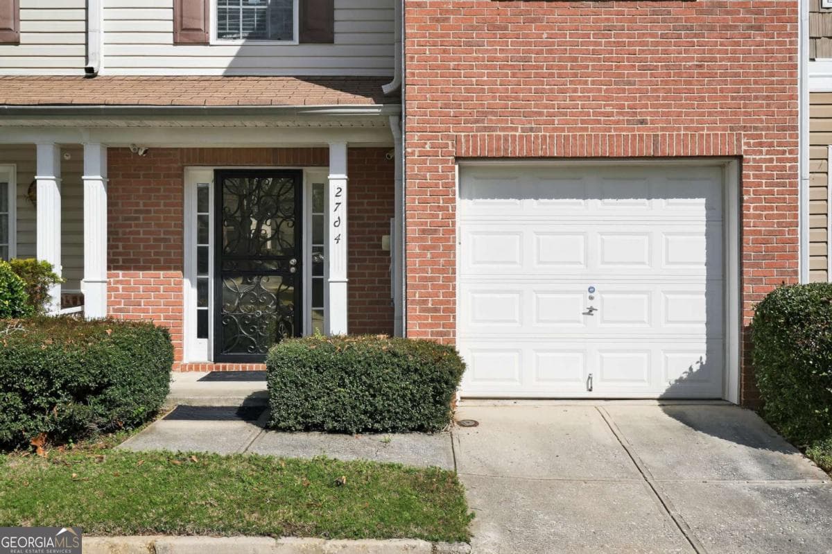 2 bedroom, 2.5 bathroom townhouse for rent at 2764 Vining Ridge Terrace, Decatur, GA 30034 for $1,700 a month — photo 1 of 1