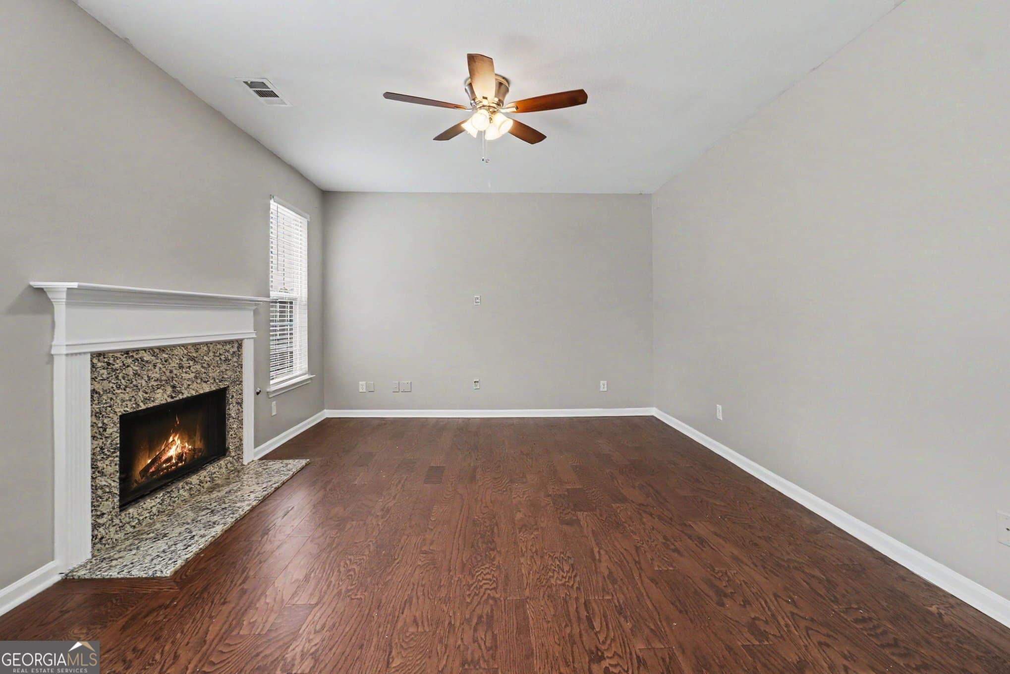 4 bedroom, 2.5 bathroom, 2,189 sq ft single family residence for sale at 107 Shadow Creek Court, Fairburn, GA 30213 — photo 6